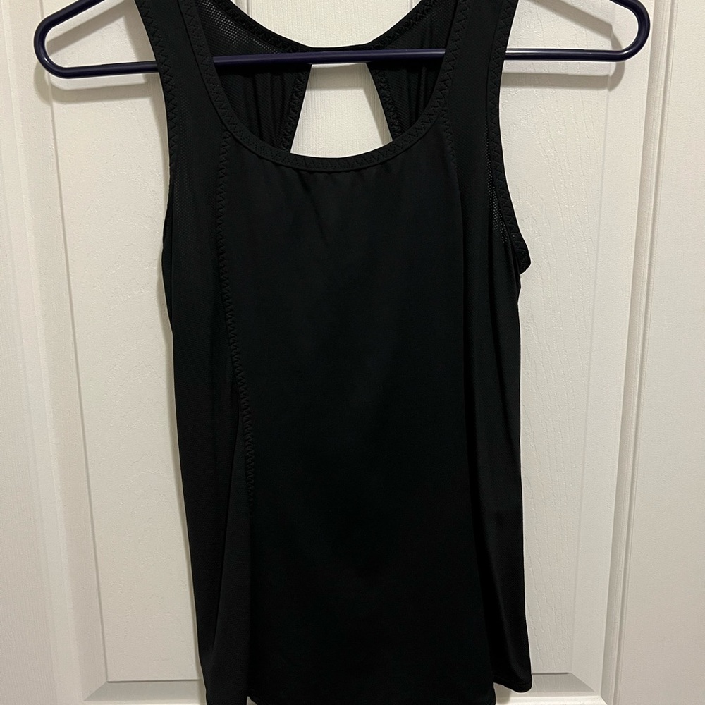 Lululemon black open cutout tank